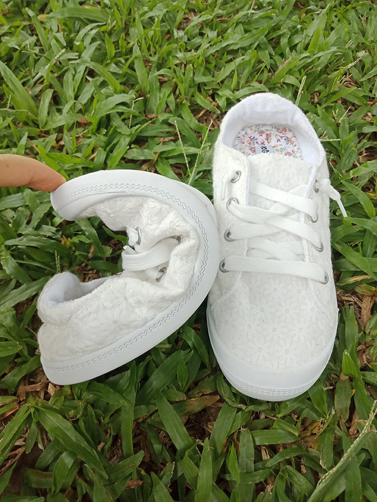 2018 Autumn new pattern Embroidery White shoes Korean Edition Versatile Flat bottom leisure time student canvas shoe Harajuku wind Cloth shoes