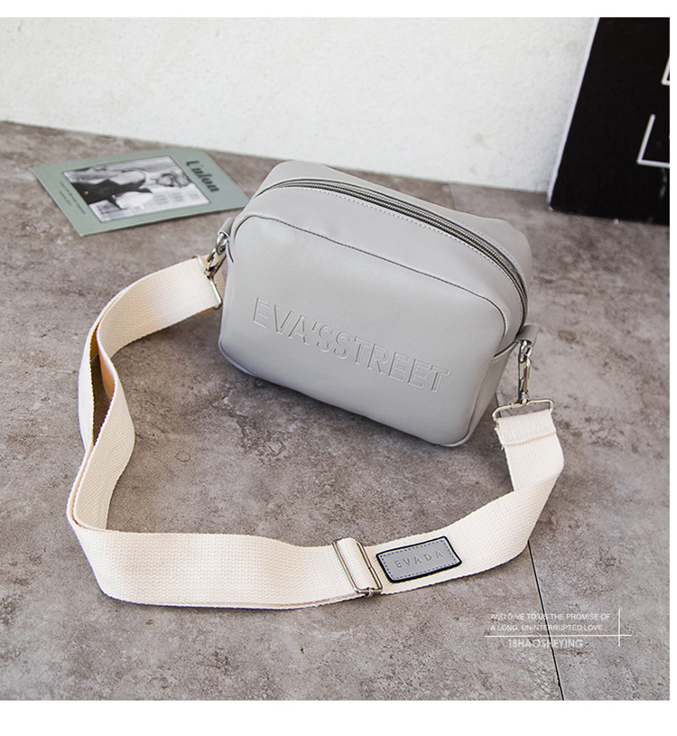 Wide Shoulder Strap Mini Single Shoulder Bag display picture 11