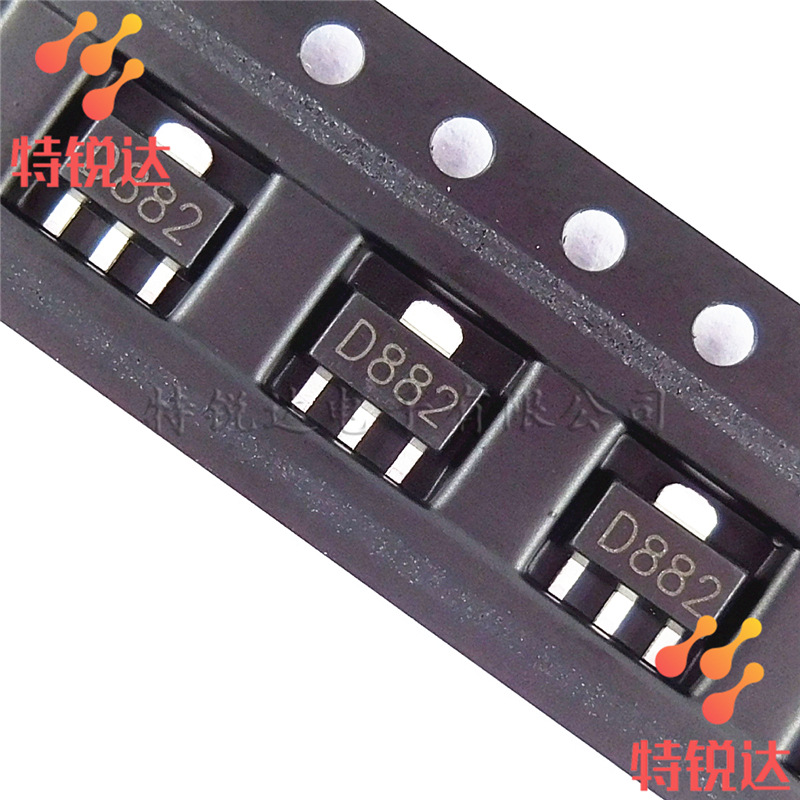 D882 SOT-89 CJ/长电NPN贴片三极管 大芯片晶体管 3A/30V 2SD882