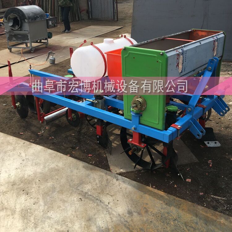 花生覆膜機(jī)