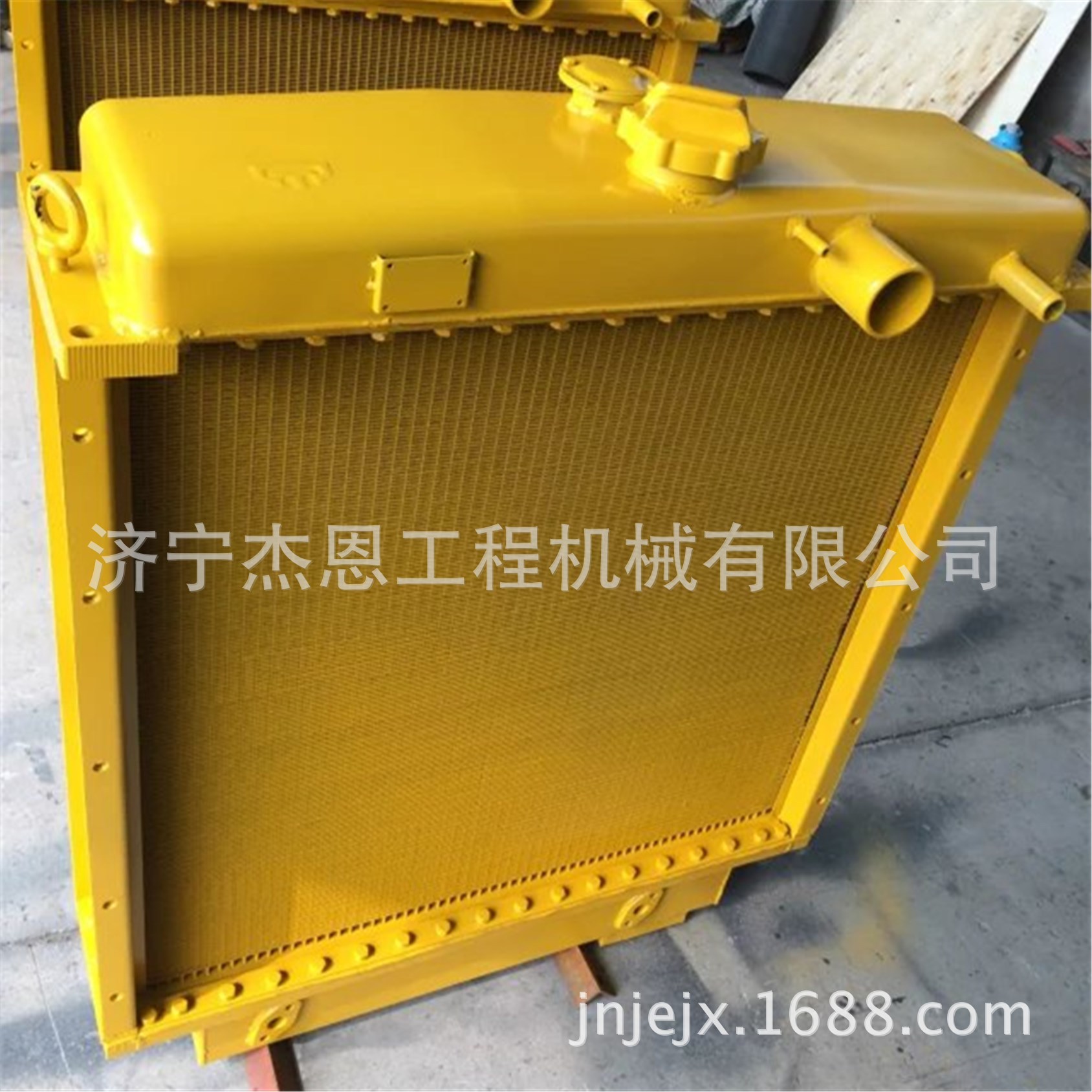 SD16散热器总成 山推推土机配件 16Y-03A-03000 山推推土机配件