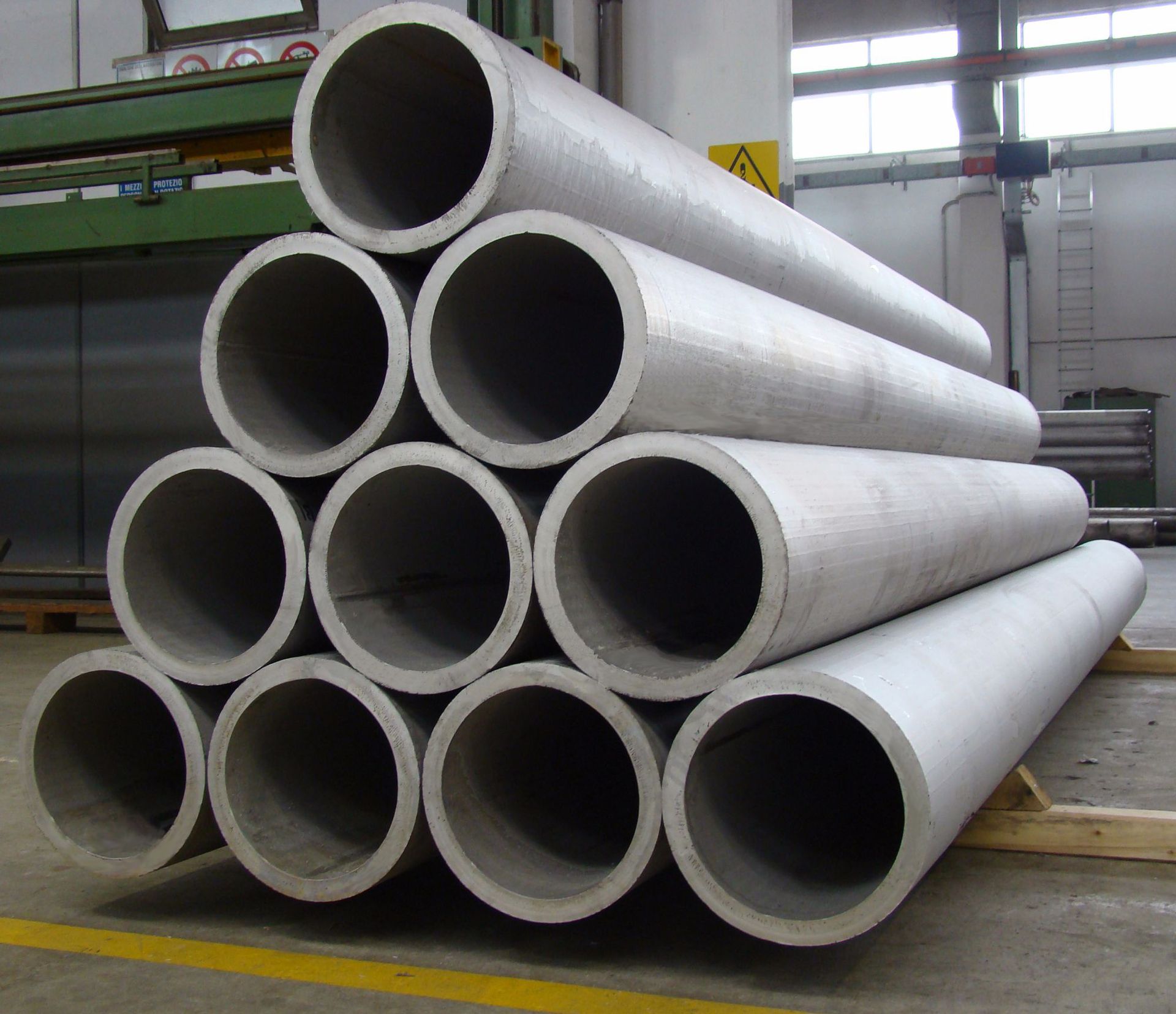 PROTEZIO 11-MEZZI ga,pipe,metal,hardware,steel,steel casing pipe