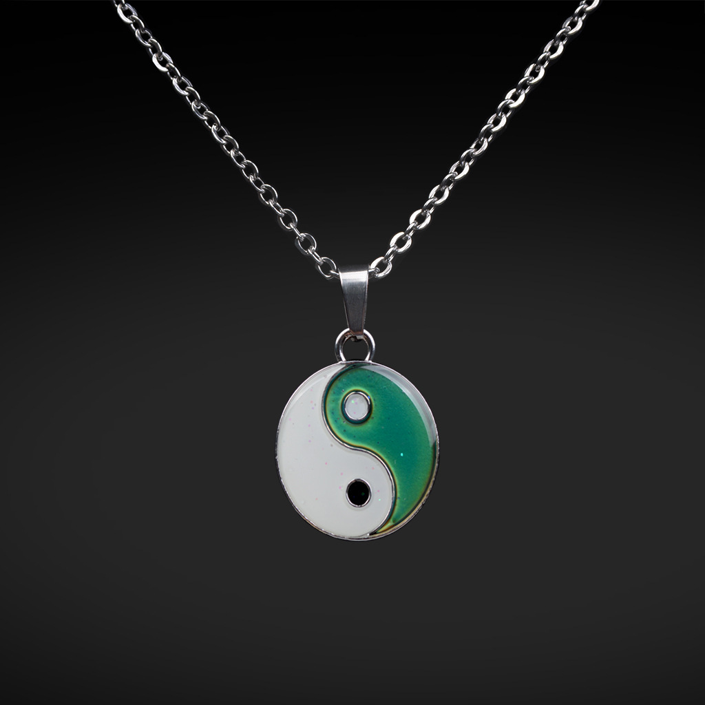 Chinese Style Tai Chi Mood Color Changing Necklace display picture 9