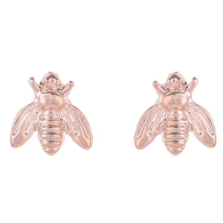 Pointed labret stud close-up product detail