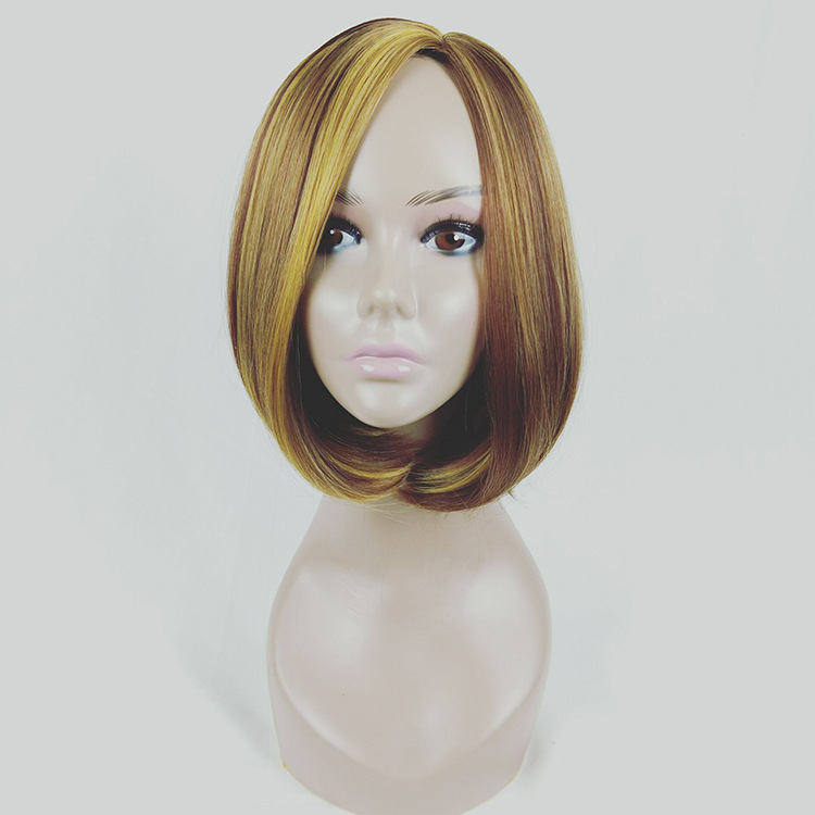 Women's Sweet Simple Style Holiday Home High Temperature Wire Centre Parting Short Straight Hair Wigs display picture 3