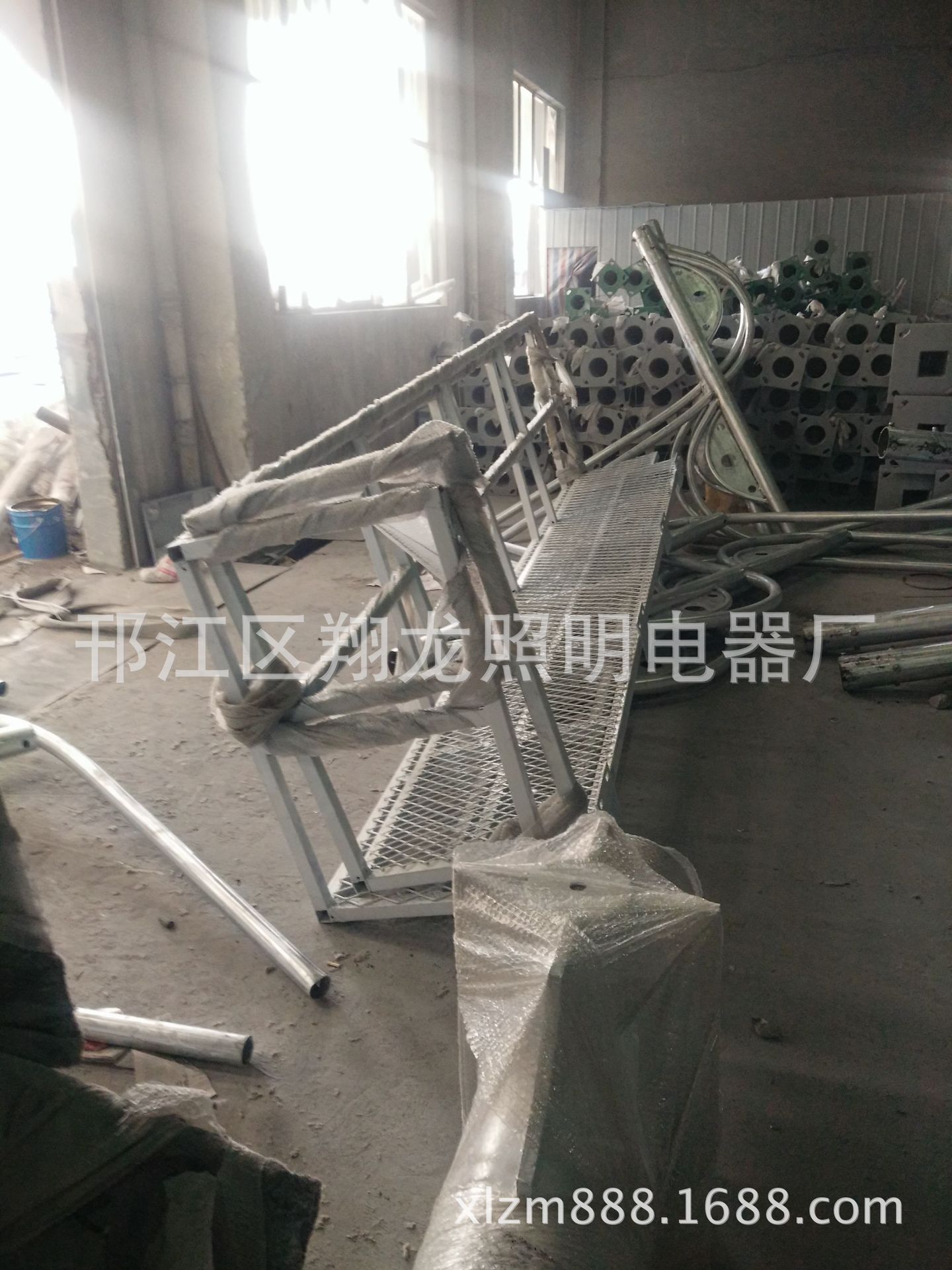 厂家热销供应 交通诱导杆 led显示屏杆件 信息指示屏杆件开增值税