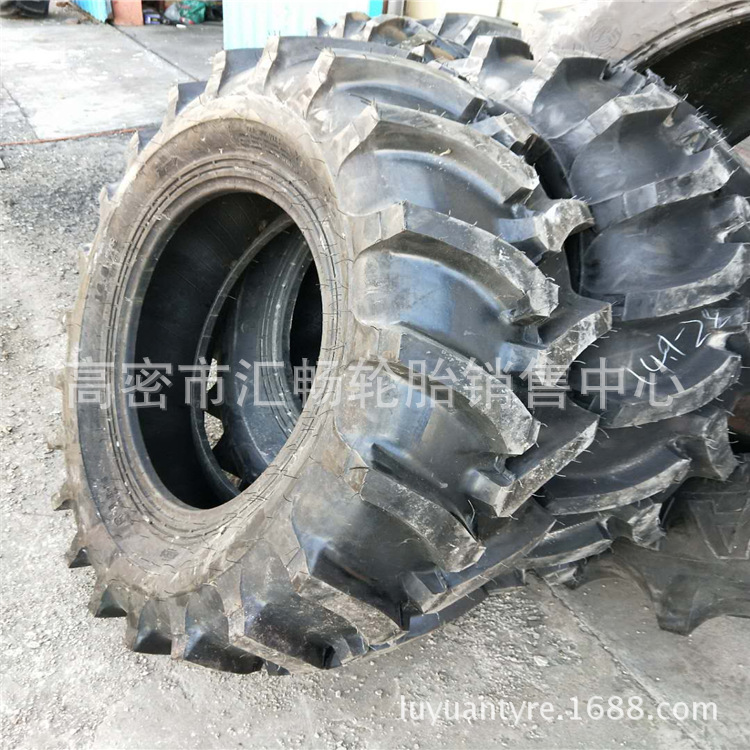 14.9-28 人字花纹 加粗花纹轮胎 农用轮胎 拖拉机轮胎
