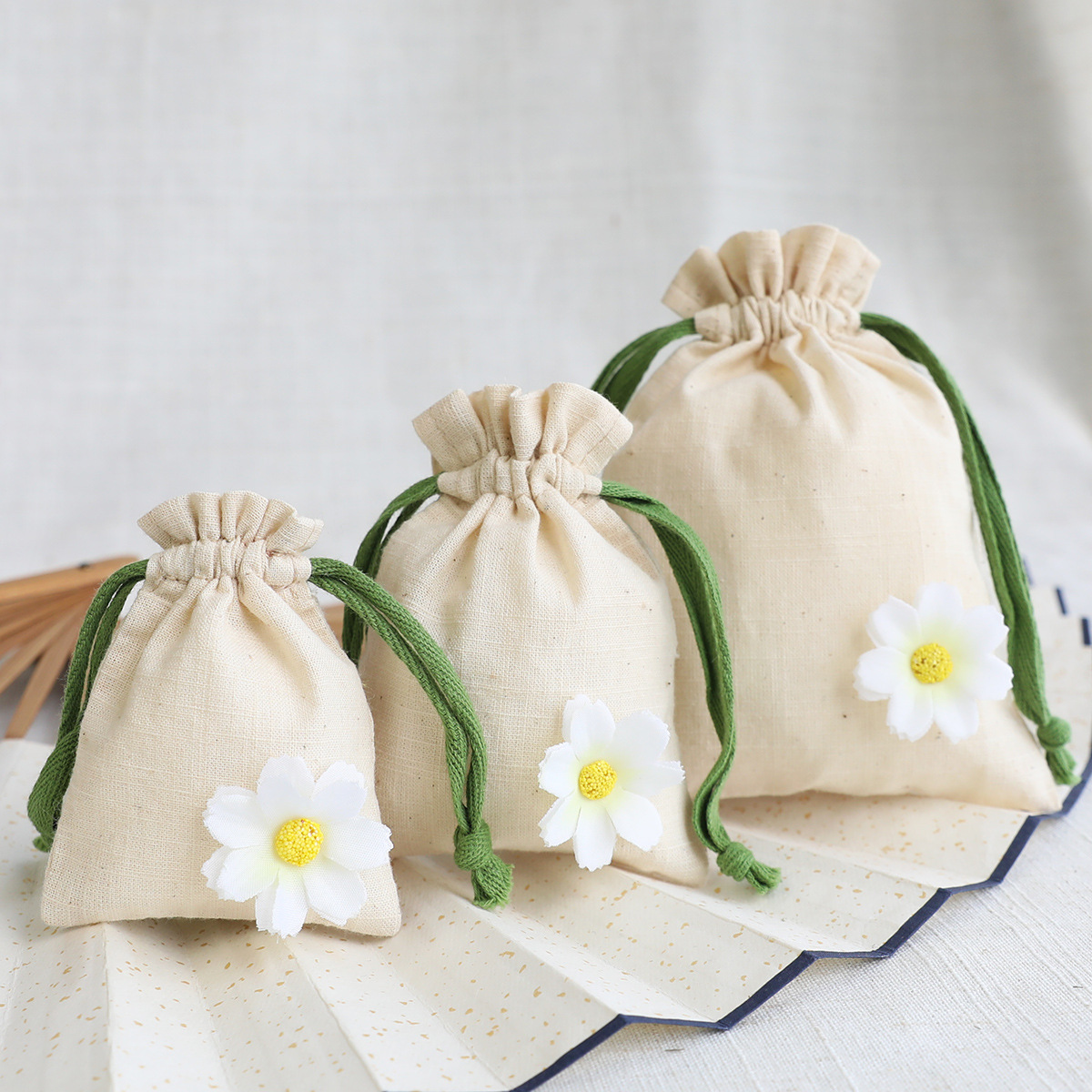 12*16cm厂家棉布小花香包袋衣柜香囊包装香料汽车薰衣草束口空袋