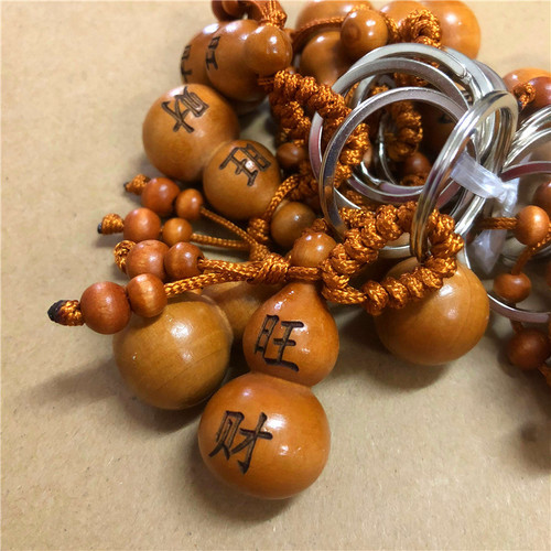 Keychain wholesale for peace and good fortune, lucky gourd car key holder, auspicious fortune blessing peach wood carved pendant