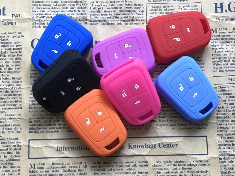 Suitable for Chevrolet Aveo Cruze Silicone Key Case Straight Type Special Car Remote Control Protective Cover Buckle