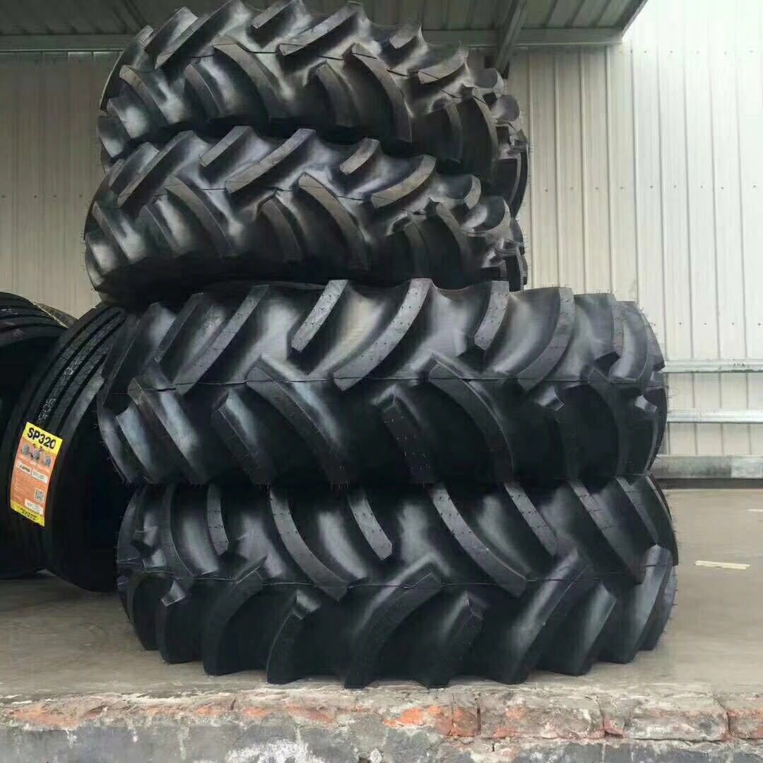 现货销售12.4-24 前进  ADVANCE 农用拖拉机 人字花纹轮胎