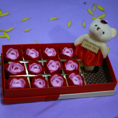 12朵玫瑰花香皂花礼盒平安夜圣诞节创意礼品肥皂花小熊加工定制|ru