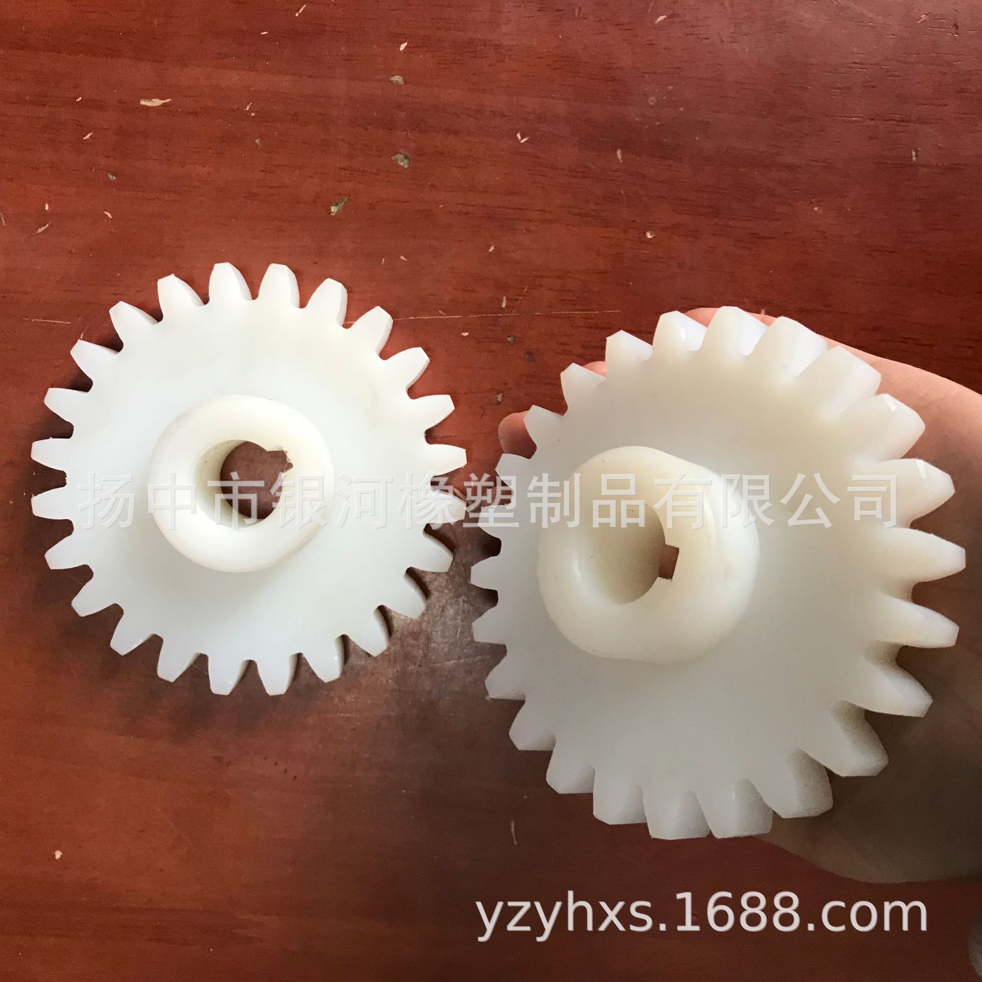 生产超高分子量聚乙烯耐磨板 UHMW-PE板 pe板 高分子异形件加工