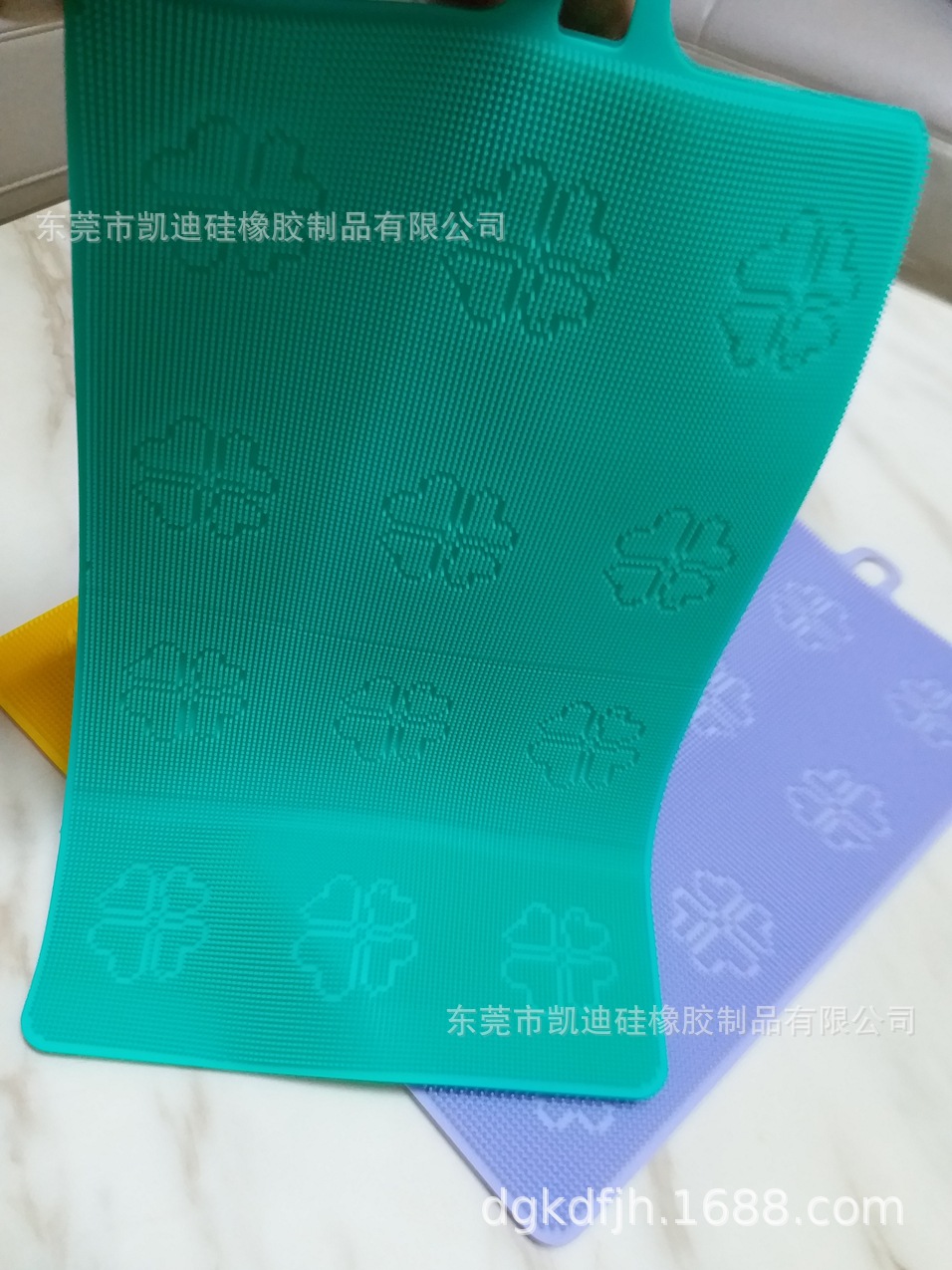 儿童沐浴刷 婴儿洗澡洗头刷 硅胶软刷 按摩刷 母婴用品清洁刷