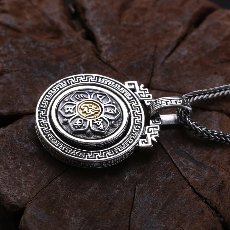 accessory for men and women