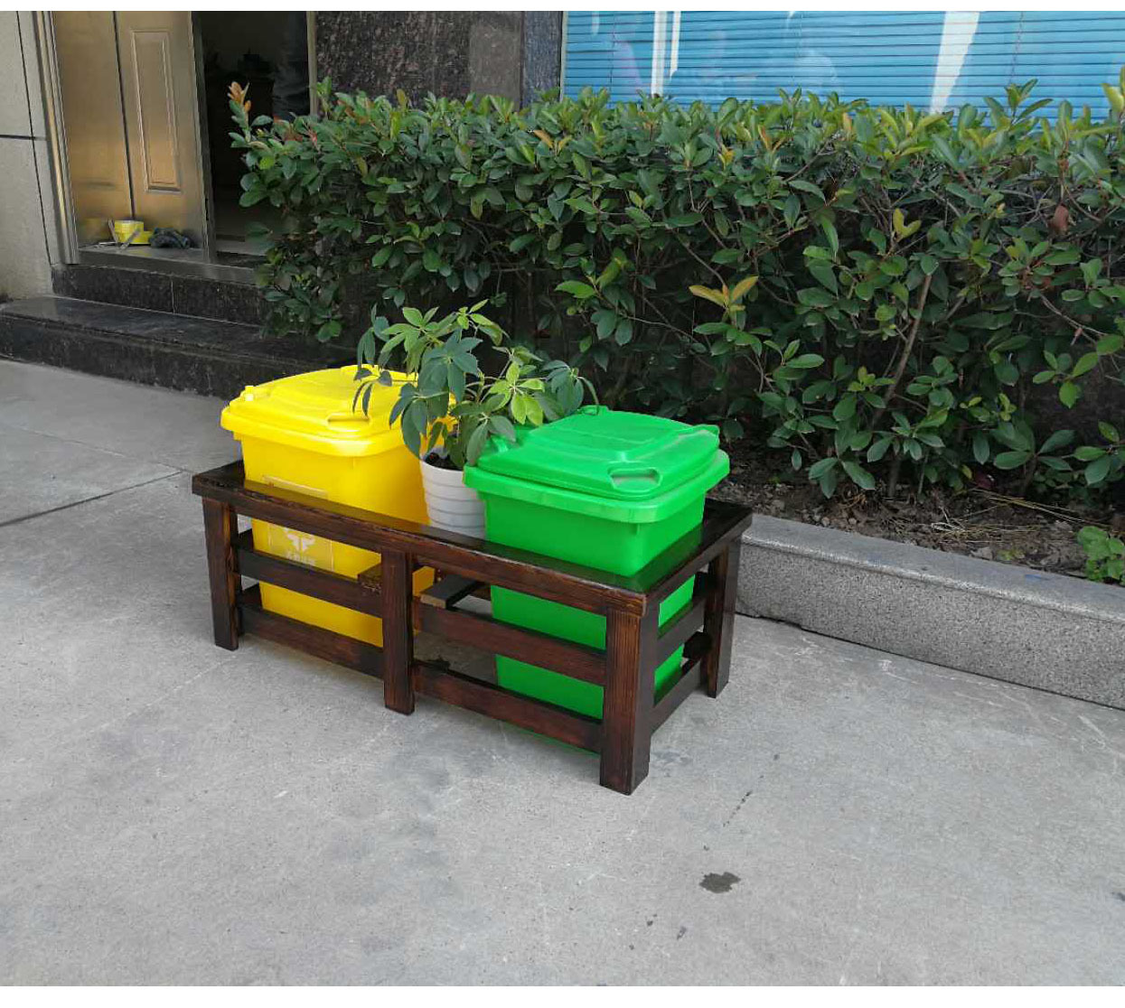 戶外防腐木垃圾桶固定架創意