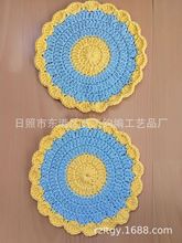 手钩花。钩针钩编毛线花、手工编织毛线花