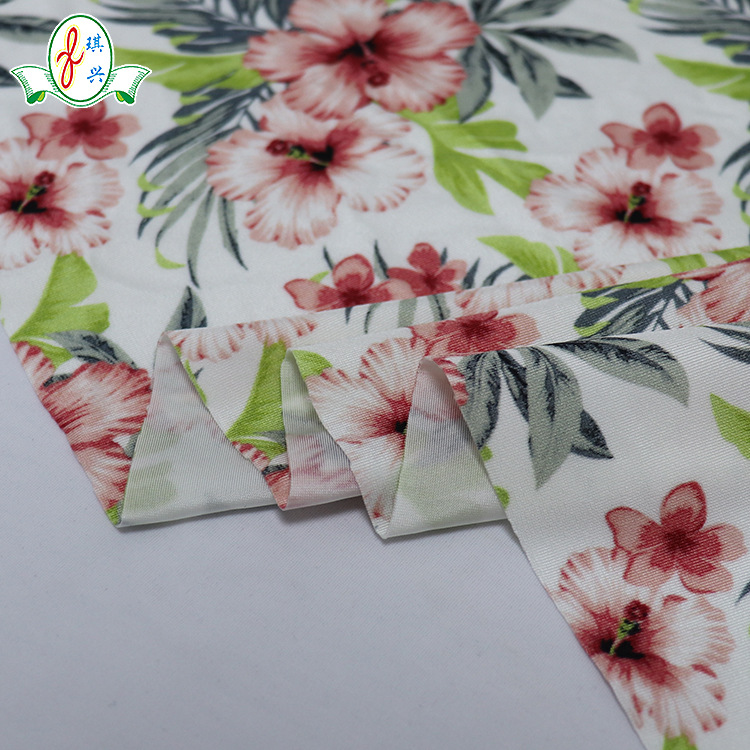 ��ɽ���˷�֯�ٷ�ɫ��ɣ������������ӡ��ʱ�н��� Ӿ������