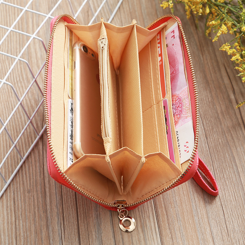 Korean-style Embossed Zipper Wallet display picture 14