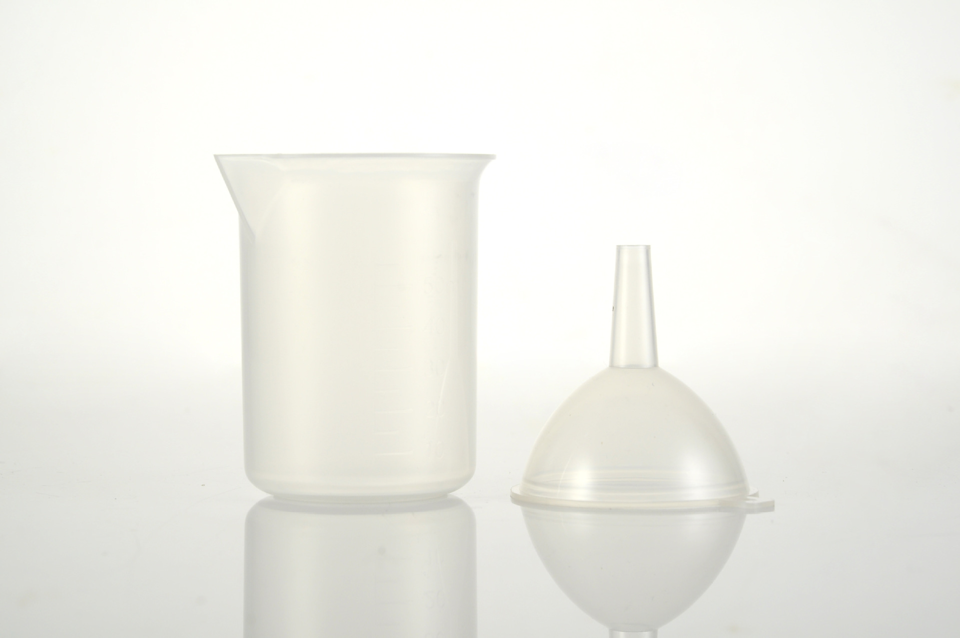 小漏斗透明塑料小号分装漏斗 液体分装器 塑料小量杯