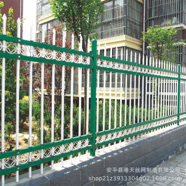 院牆鋅鋼圍欄小區外圍牆護欄網生産廠家方管圍網噴塑鋼管圍欄現貨