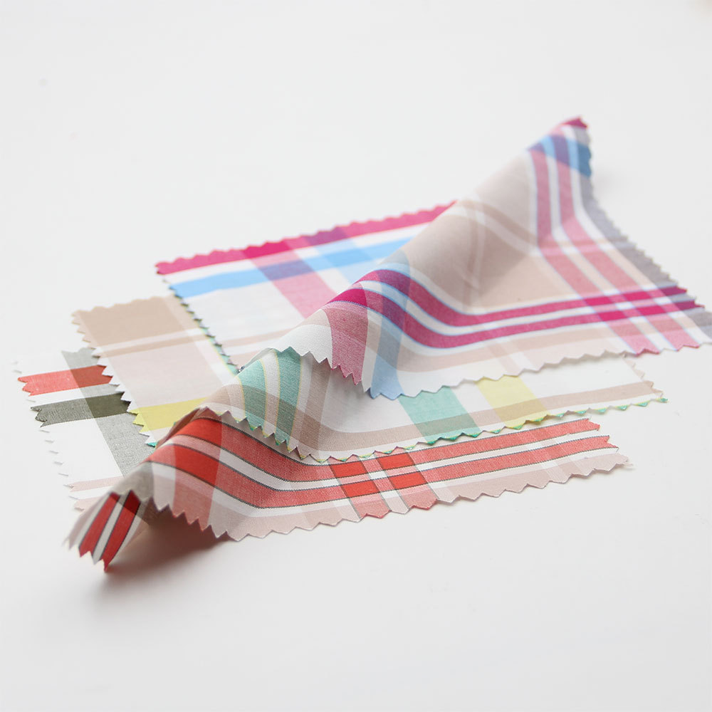 新款  三色色织格纹布料  经典男士衬衫面料供应