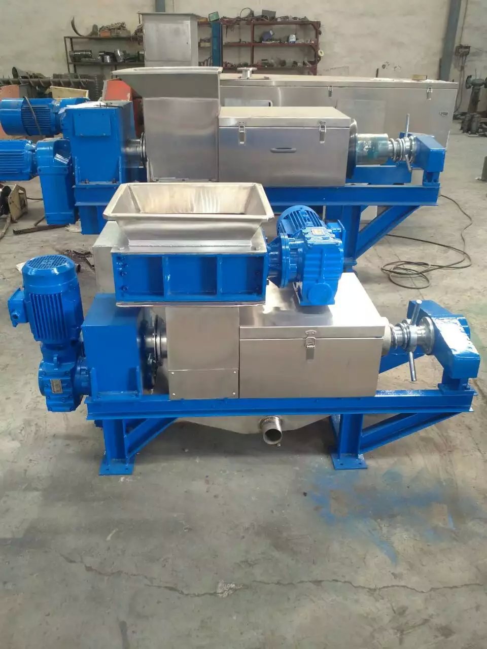 蔬菜水草脱水机厂家价格、厂家水葫芦脱水压榨设备