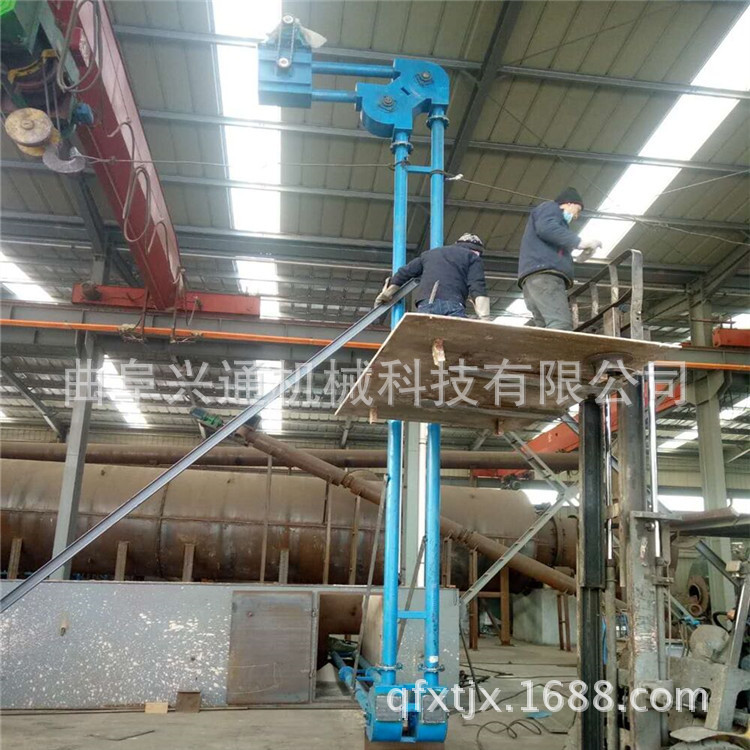 倾斜式管链提升机厂家  环保防尘管链输送机 28米长度管链提升机