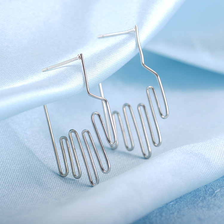 Simple Hollow Open Palm Hand Palm Earrings display picture 8