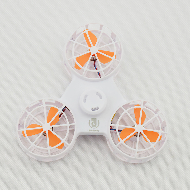 新款飞行指尖陀螺 中旋转飞行陀螺 fly fidget spinner减压玩具