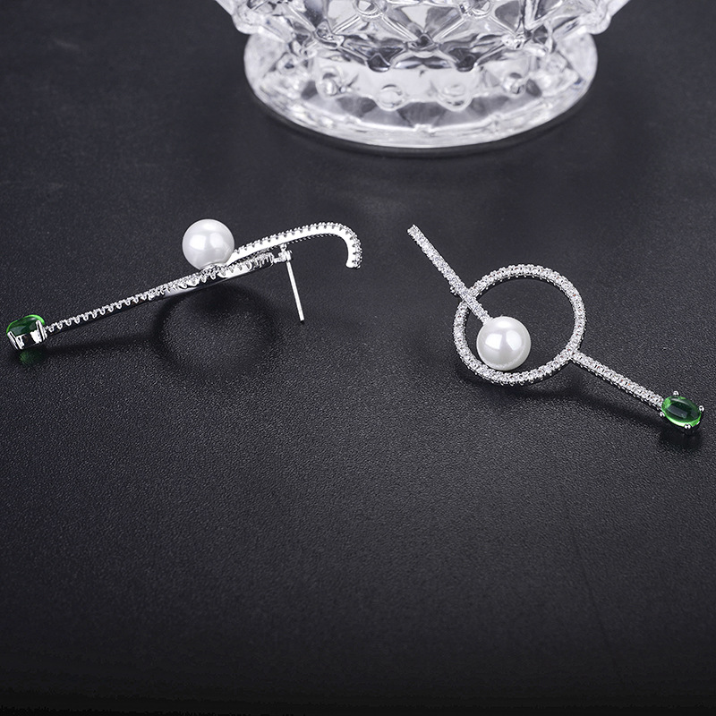 Nouvelle Européen Et Américain De Mode Zircon Perle Boucles D'oreilles Personnalité Tout-correspondant Longue Goutte Boucle D'oreille 20832302 display picture 6