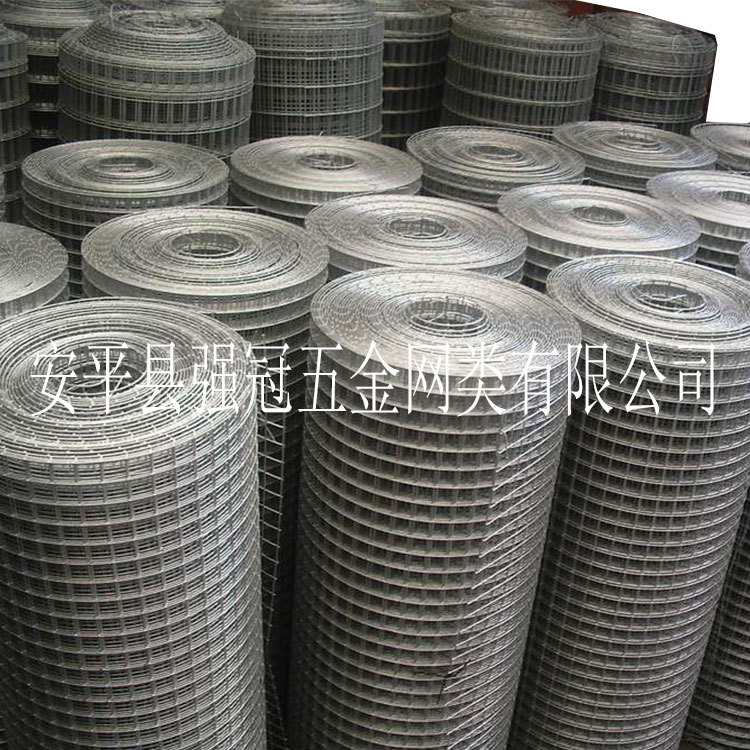 安平强冠 浸塑电焊网 动物养殖网 镀锌铁丝网，工厂实体