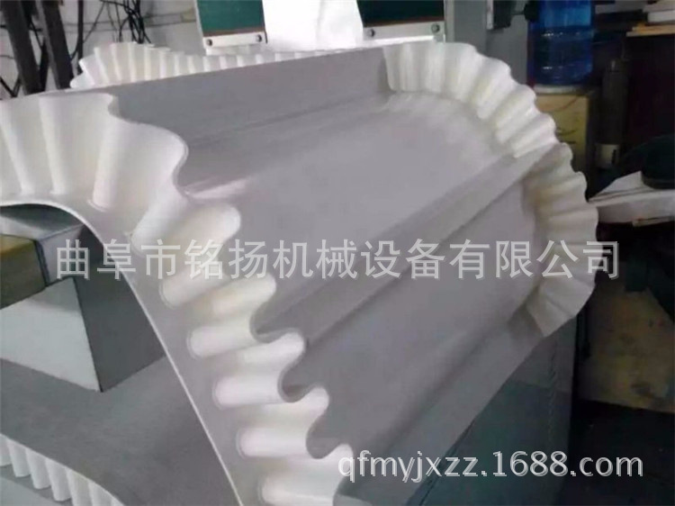 安全操作护栏型装车用皮带输送机快速上料可手摇升降式加厚耐磨皮带输送机