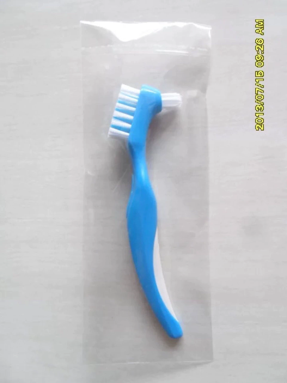 Поддельная зубная щетка для чистки протезов пожилых людей товары для ухода за полостью рта мягкие волосы поддельная зубная щетка