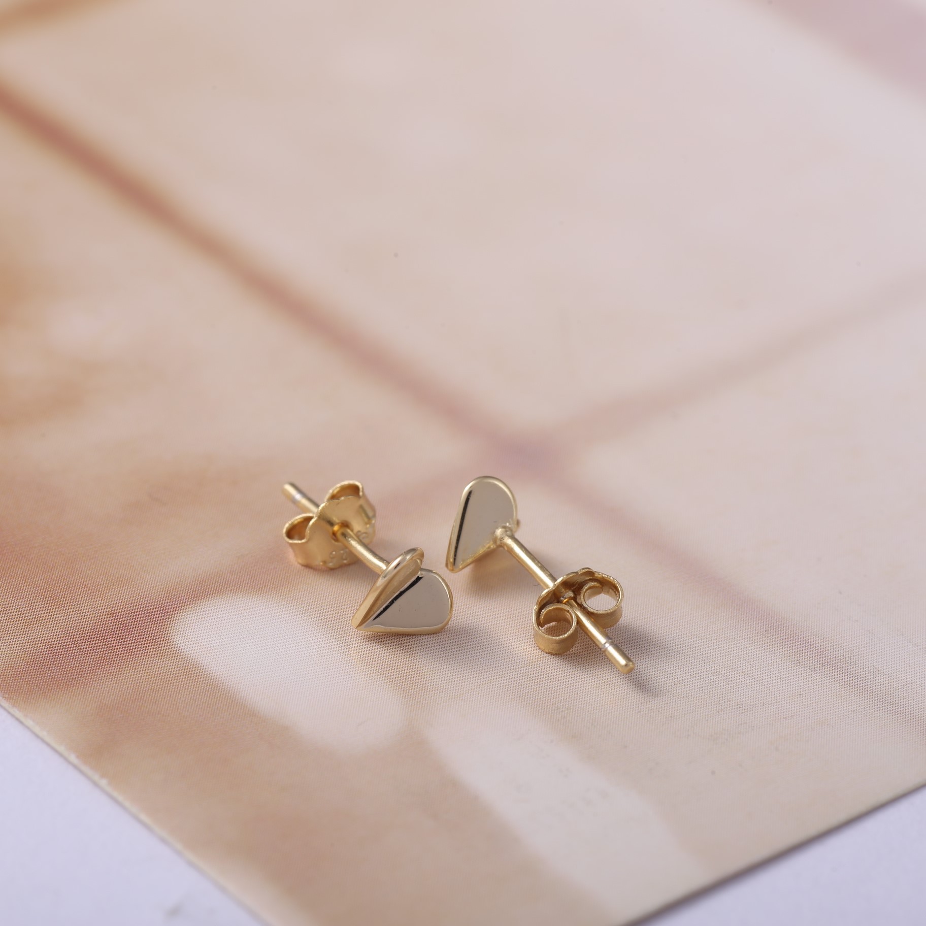 2018新款925纯银爱心纯银耳钉女 日韩素银防过敏耳钉妇女的耳环