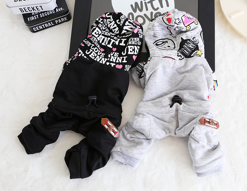 简约派带四脚衣