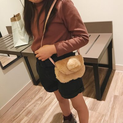 秋冬新款可爱毛绒蝴蝶结斜挎儿童包