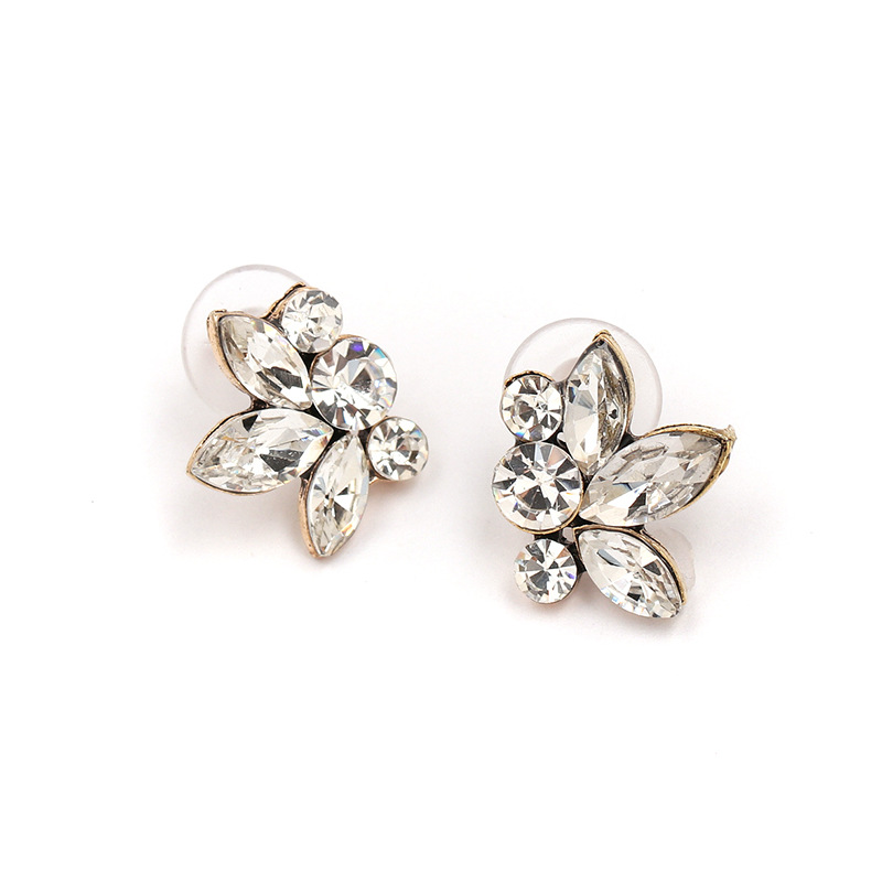 new style leaf diamond stud earrings