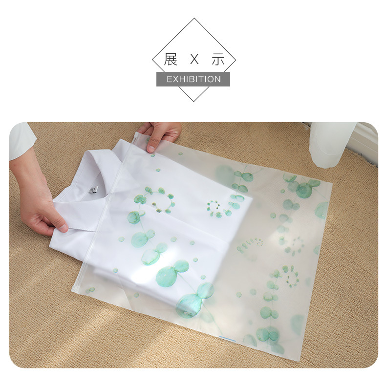 Simple Printing Clothes Luggage Clothing Sorting Bag display picture 12