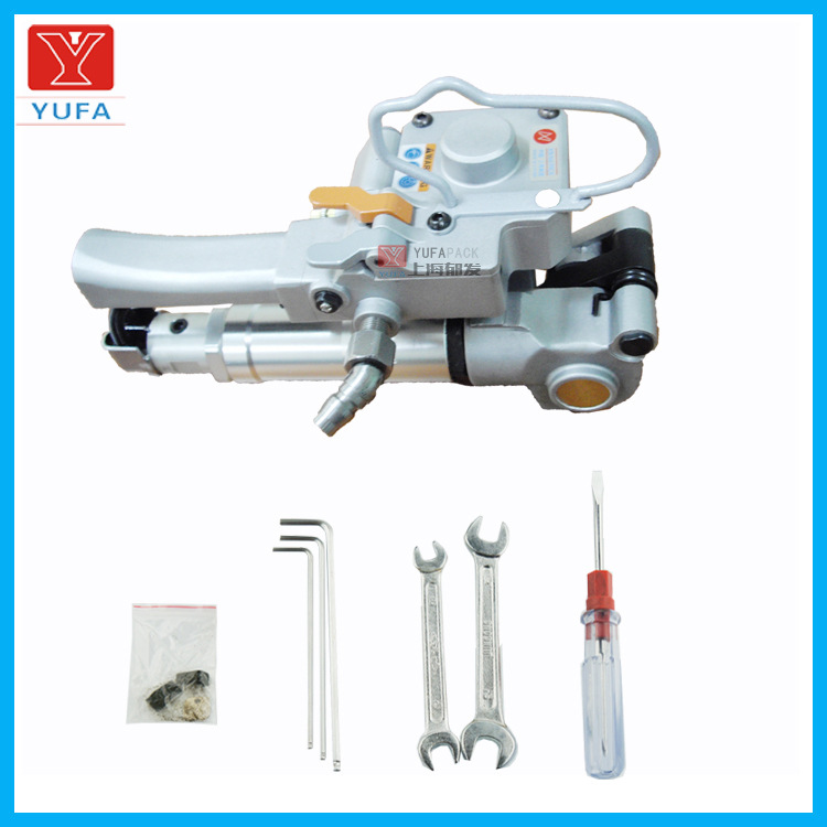 一般安全规则:1.谨记安全至上的原则,请正确使用该打包机;2.操作前阅读此说明书;3.勿将此工...