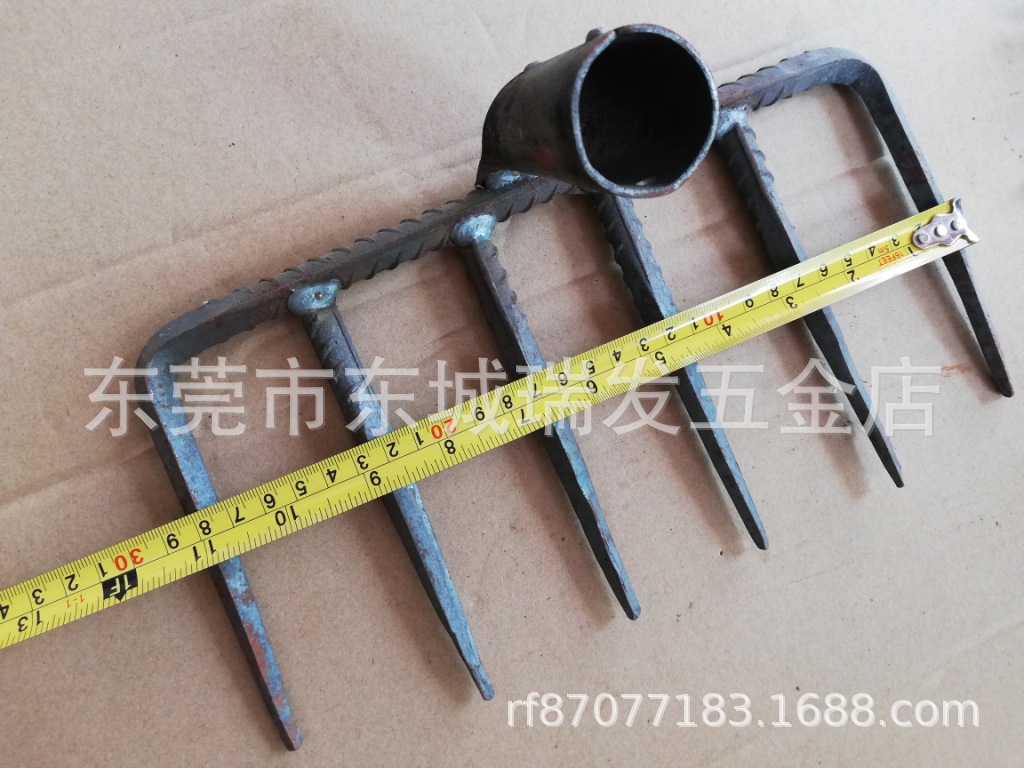 手工锻打农用小耙子6齿耙开垦翻地铁耙钉松土耙尖齿耙子猪八戒耙-阿里巴巴