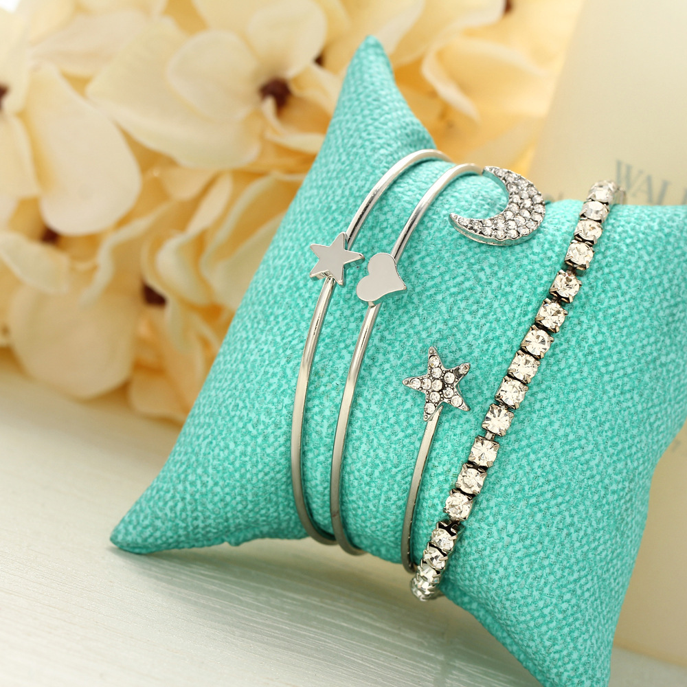 Fashion New  Simple Diamond Crystal Star Moon Four-piece  Alloy Bracelet Wholesale display picture 4