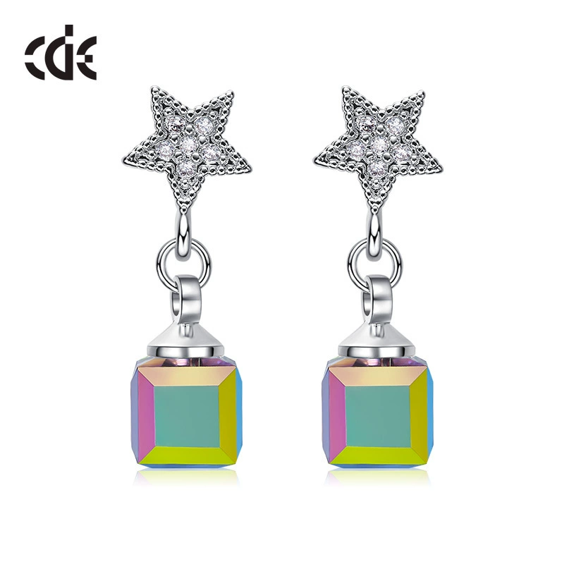 Fashionable universal creative earrings, simple and elegant design, wholesale