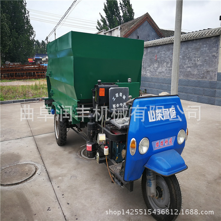 新型电动撒料车 饶阳县三轮车电动撒料车