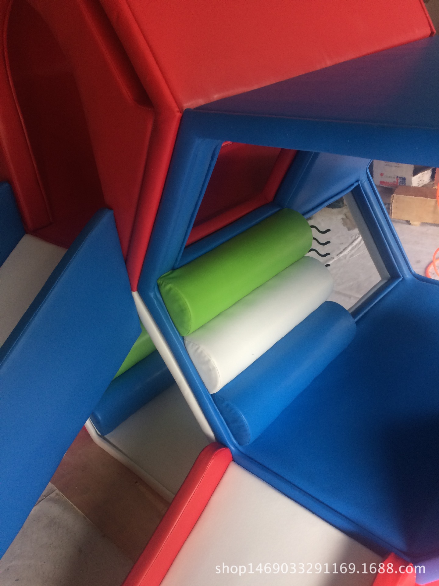 新颜色四孔蜂巢