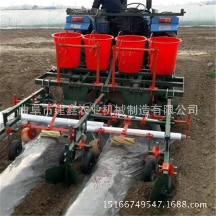 地瓜起垄机红薯起垄覆膜施肥一体机现货供应拖拉机带新款打梗起垄