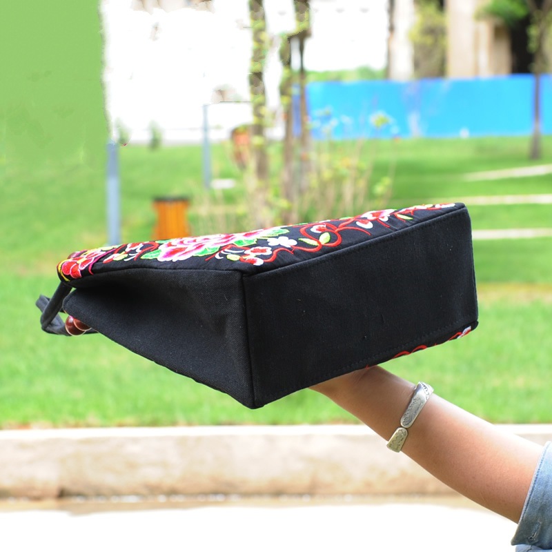 2024 nuevo bolso de cuentas de madera de doble capa portátil de mediana edad y ancianos bolso de bordado de estilo étnico bolso de lona portátil de un solo hombro bordado