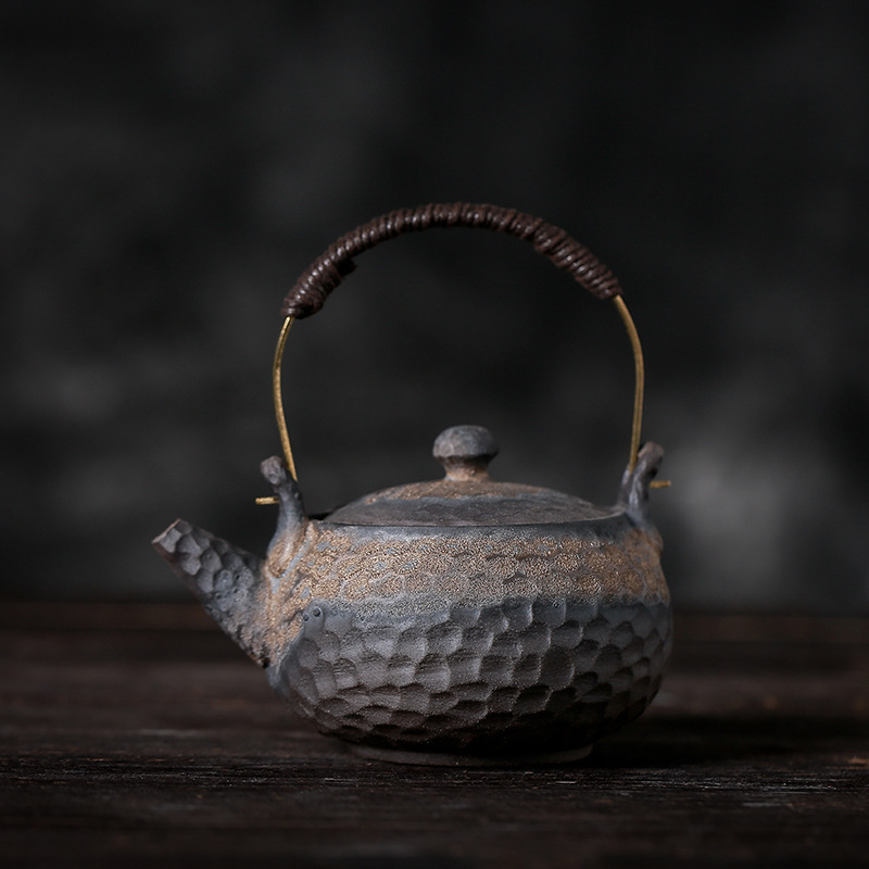 stoneware hammered tote handmade Japanese vintage teapot ceramic kung fu teapot single pot stoneware hammered tote handmade Japanese vintage teapot ceramic kung fu teapot single pot