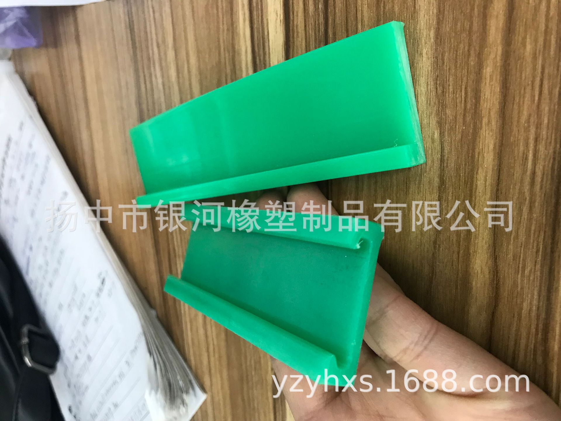 超高分子量聚乙烯耐磨导轨 耐酸碱腐蚀UPE导轨厂家