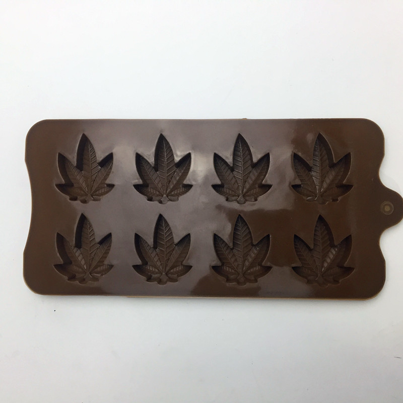 Silicone 8 even leaves Maple Leaf chocolate mold ice cloth pudding mold DIY baking tools factory outlet